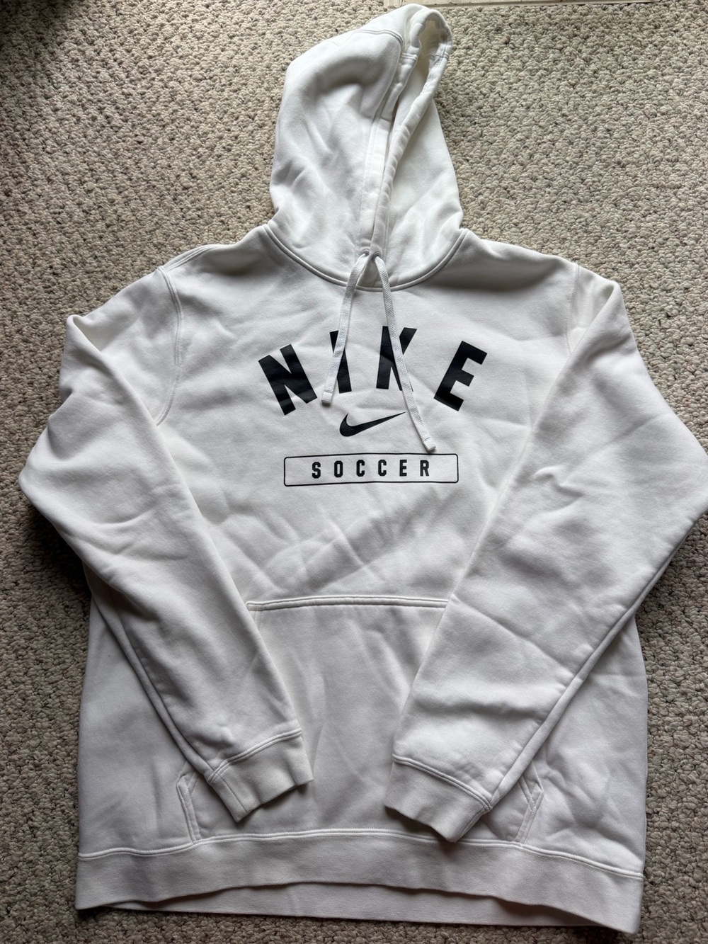 Nike Men’s White Soccer Pullover Hoodie